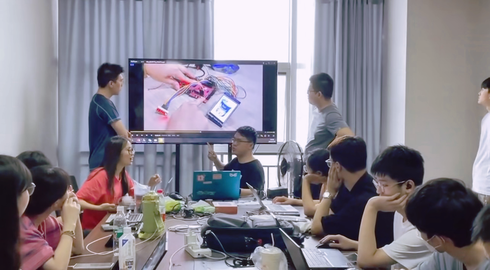 FPGA学习前后对比图:从困惑到兴奋的表情变化