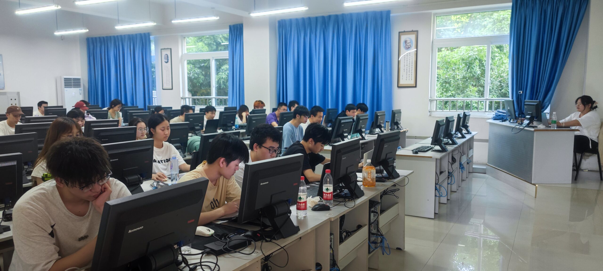 Students participating in FPGA engineering internship