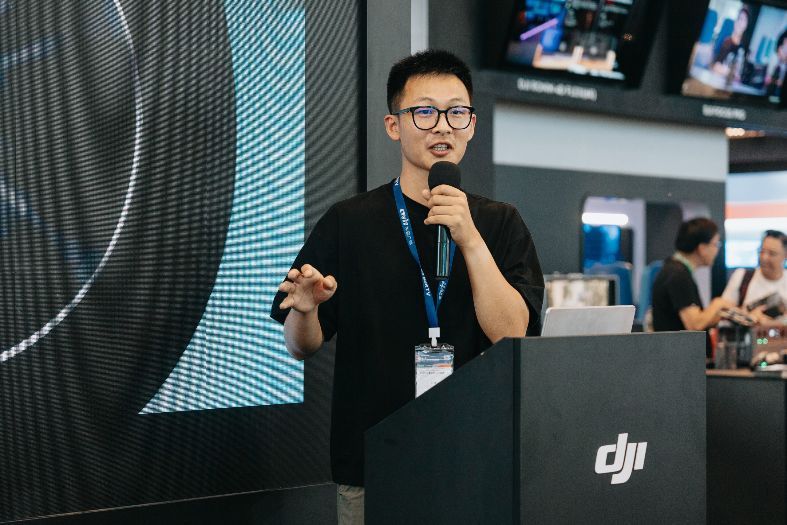 FPGA engineer salary comparison across experience levels and regions